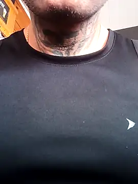 Snapshot of favelaboy10 chatting on 05-15-26, 05:55 favelaboy10 online show from 05-15-26, 05:55