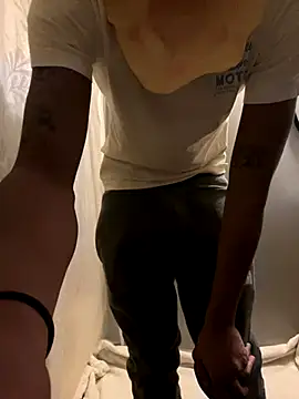 BbcLovesCompany online show from 09-30-25, 02:06