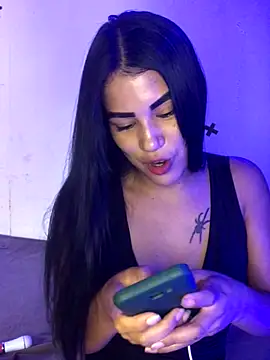 deby 03 online show from 11-18-25, 03:37