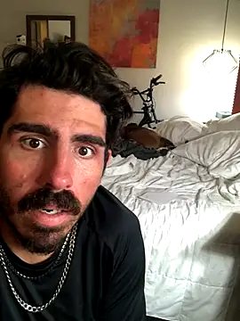 hoociedaddy24 online show from 12-16-25, 10:47