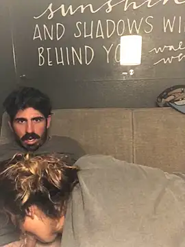 hoociedaddy24 online show from 12-18-25, 09:03