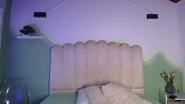 BiancaLuxx  online show from 04-13-26, 11:25