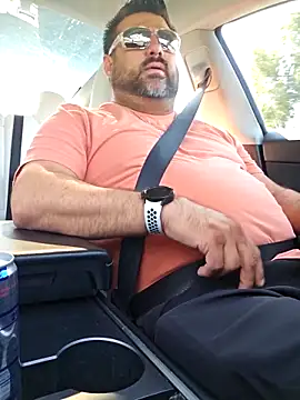 Roddog18 online show from 03-29-26, 05:03