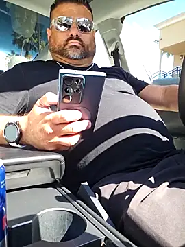 Roddog18 online show from 04-14-26, 10:37