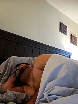 Roddog18 online show from 01-05-26, 05:27