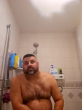 Roddog18 online show from 11-15-25, 06:17