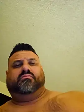 Snapshot of Roddog18 chatting on 10-10-25, 05:19 Roddog18 online show from 10-10-25, 05:19