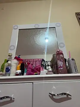 Miichii online show from 11-18-25, 11:59