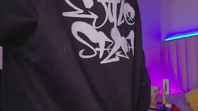 IamEvaGate online show from 10-26-25, 04:46