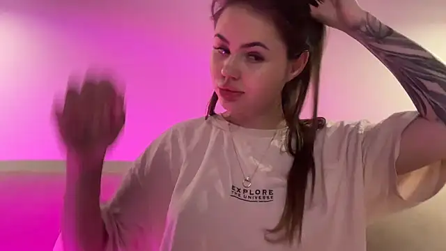 AlmaryKim online show from 11-08-25, 09:18