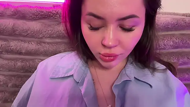 AlmaryKim online show from 05-27-26, 08:05
