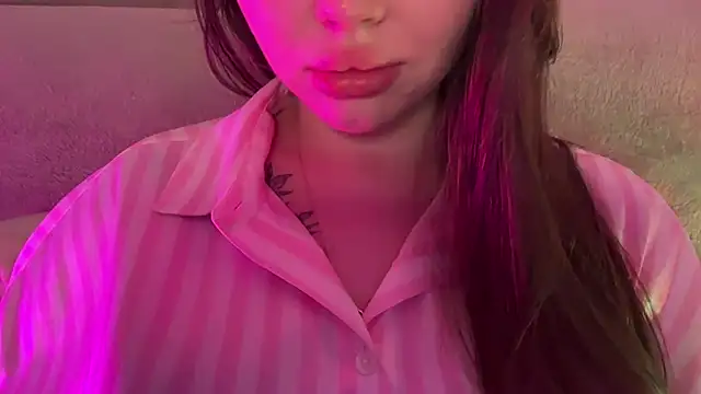 AlmaryKim online show from 04-06-26, 08:21