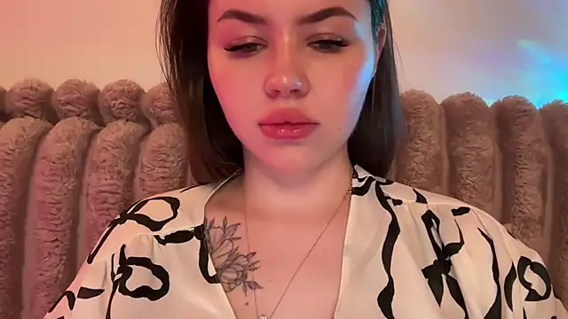 AlmaryKim online show from 05-31-26, 07:14