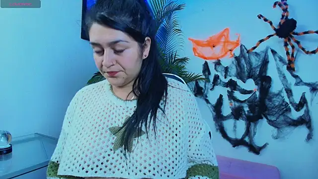 Snapshot of alejitasweet chatting on 10-21-25, 03:17 alejitasweet online show from 10-21-25, 03:17