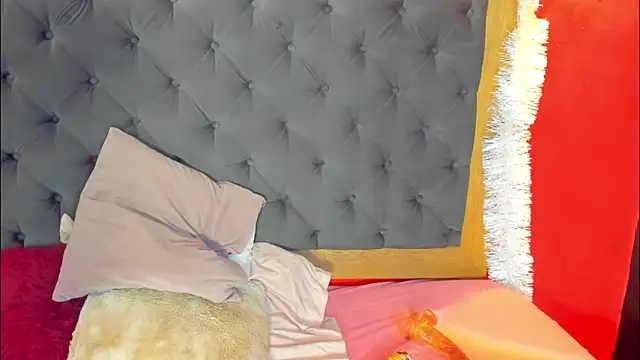 Xiomara Stwart online show from 12-04-25, 08:08