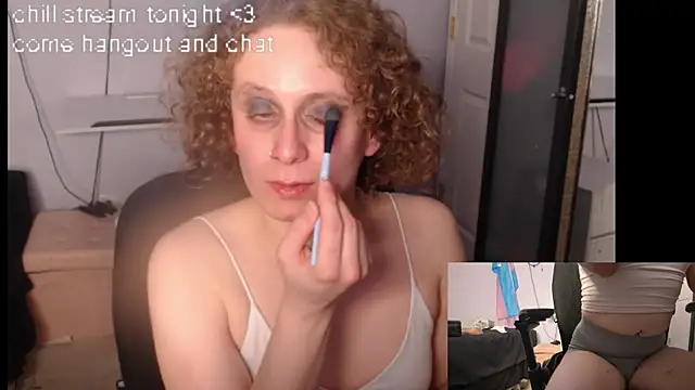 Snapshot of cinderellie chatting on 10-16-25, 02:31 cinderellie online show from 10-16-25, 02:31