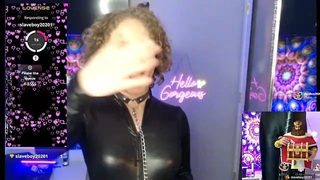 Snapshot of cinderellie chatting on 11-21-25, 03:16 cinderellie online show from 11-21-25, 03:16