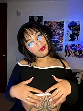 Hinatamoon  online show from 10-10-25, 04:24