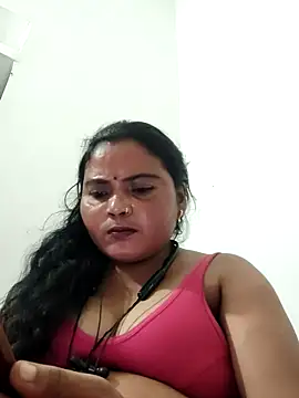 Snapshot of Monalisa22y chatting on 10-21-25, 05:56 Monalisa22y online show from 10-21-25, 05:56