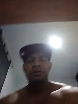 Snapshot of brunolex chatting on 10-23-25, 05:00 brunolex online show from 10-23-25, 05:00