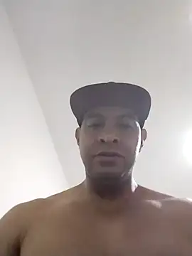 Snapshot of brunolex chatting on 11-08-25, 01:31 brunolex online show from 11-08-25, 01:31