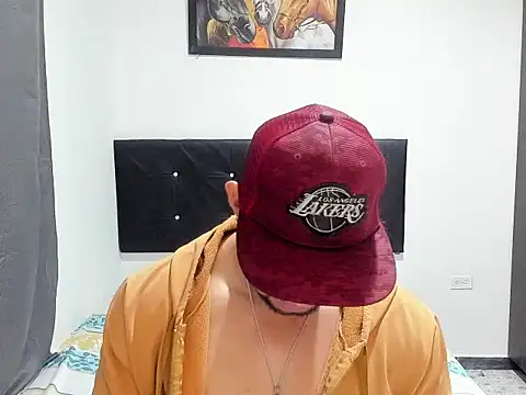 Snapshot of brunolex chatting on 10-05-25, 10:00 brunolex online show from 10-05-25, 10:00
