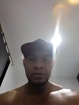 Snapshot of brunolex chatting on 10-18-25, 10:34 brunolex online show from 10-18-25, 10:34