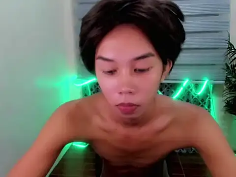 Nexusmooree20 online show from 12-16-25, 10:52