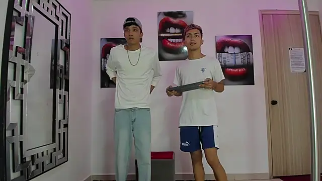 VERY HOT GUYS online show from 12-02-25, 01:24