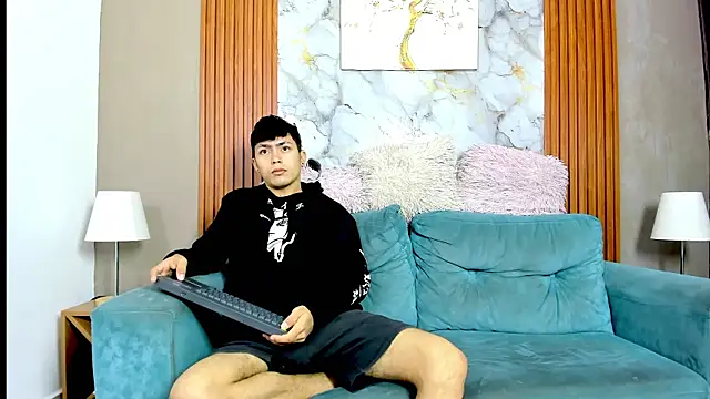 VERY HOT GUYS online show from 05-26-26, 07:17