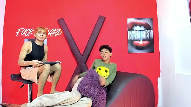 VERY HOT GUYS online show from 03-18-26, 07:37