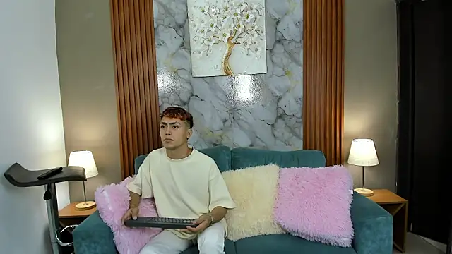 VERY HOT GUYS online show from 02-13-26, 02:39