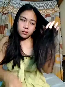 Snapshot of luna_light23 chatting on 10-16-25, 08:39 luna light23 online show from 10-16-25, 08:39