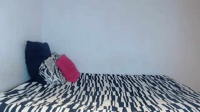 PIXIEBITCHXXX26 online show from 02-12-26, 05:02