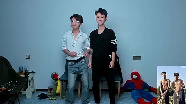 Cate-boy online show from 10-19-25, 12:41