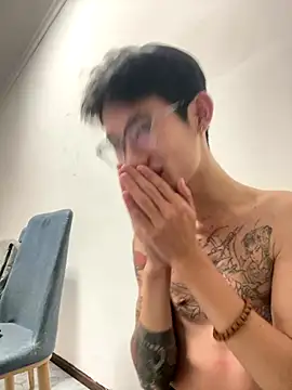 Cate-boy online show from 10-31-25, 12:24