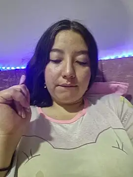 annyaparis online show from 12-21-25, 12:57