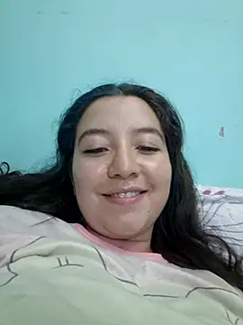 Snapshot of annyaparis chatting on 10-15-25, 02:21 annyaparis online show from 10-15-25, 02:21