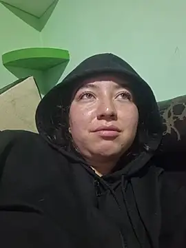 annyaparis online show from 11-19-25, 12:10