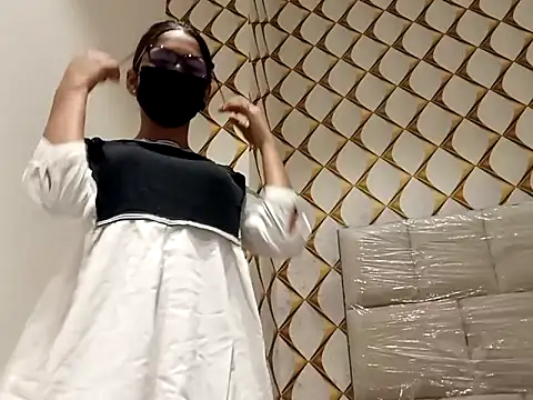 Snapshot of dubyzubygirl chatting on 10-05-25, 09:55 dubyzubygirl online show from 10-05-25, 09:55