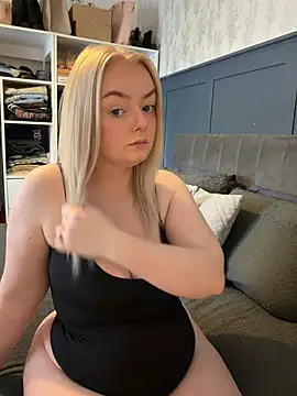 lusciouslylou online show from 02-12-26, 10:04