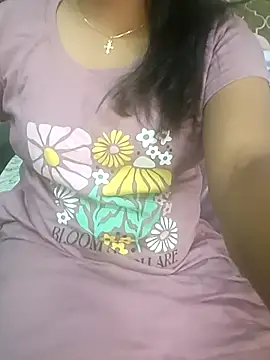 Snapshot of tamil_thaara03 chatting on 02-04-26, 05:19 tamil thaara03 online show from 02-04-26, 05:19