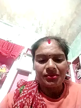 Snapshot of LOVE-VIKA chatting on 10-17-25, 04:42 LOVE-VIKA online show from 10-17-25, 04:42