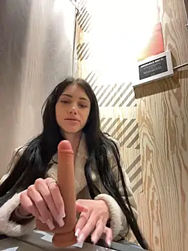 ilariea girl online show from 10-05-25, 02:52