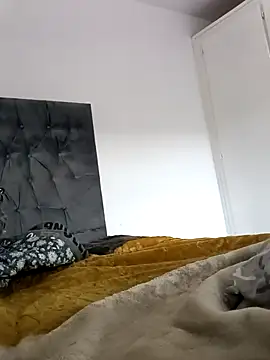 MissBubbles04 online show from 10-12-25, 06:59