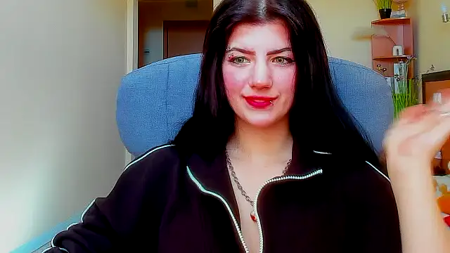 Snapshot of Miamoora chatting on 10-14-25, 08:37 Miamoora online show from 10-14-25, 08:37