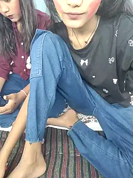 Unique girls90 online show from 03-04-26, 07:49