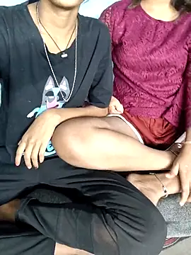 Unique girls90 online show from 03-19-26, 12:27