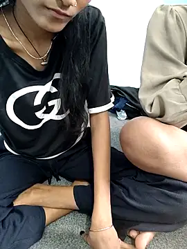 Unique girls90 online show from 02-21-26, 04:58