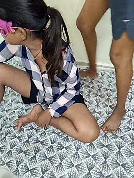 Unique girls90 online show from 11-13-25, 05:17